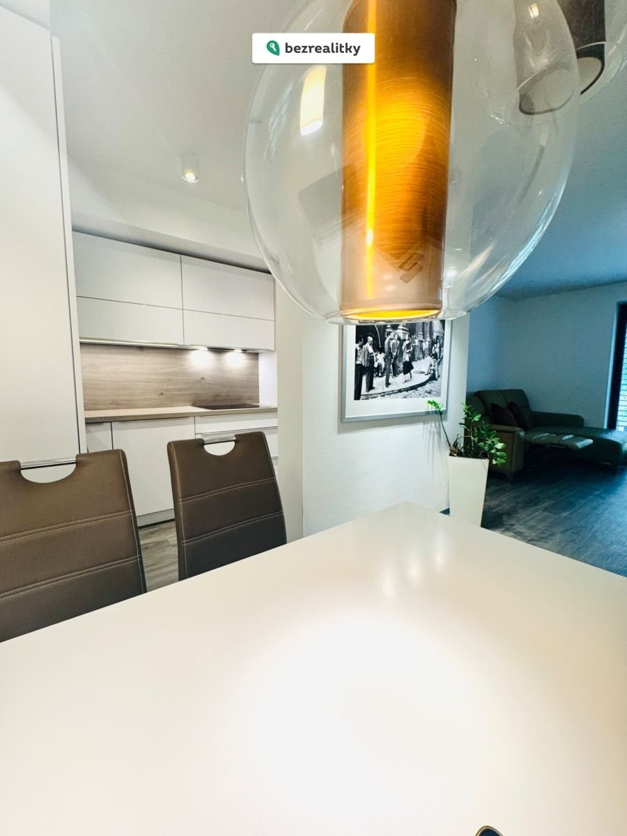 1757279374-ydypbhgiwj-img-2347