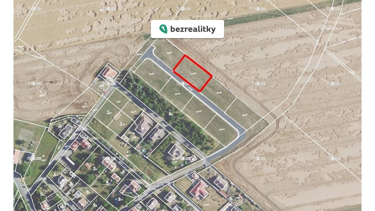 1776862534-rclxjvjoju-pozemek