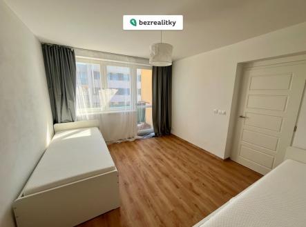1753257999-tnbvzsbyps-loznice-i | Prodej bytu, 3+1, 69 m²