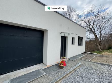 1774297742-agrfrrnmko-05-gar-c3-a1-c5-be | Prodej - dům/vila, 137 m²