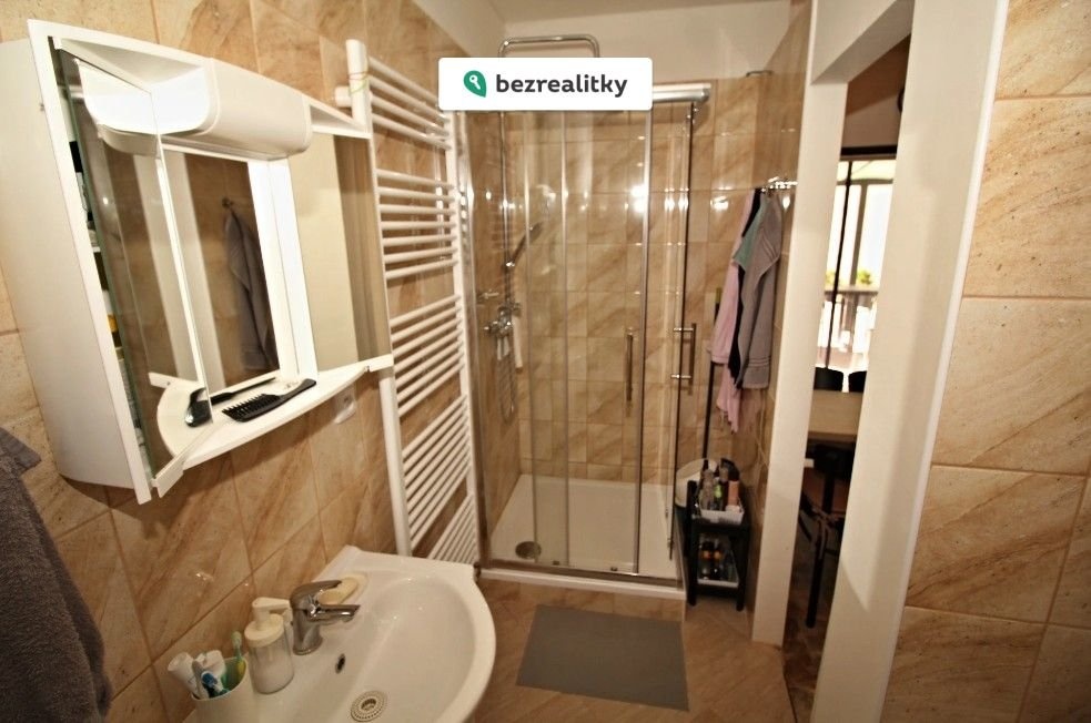 1758039536-wegxrxpwbc-6