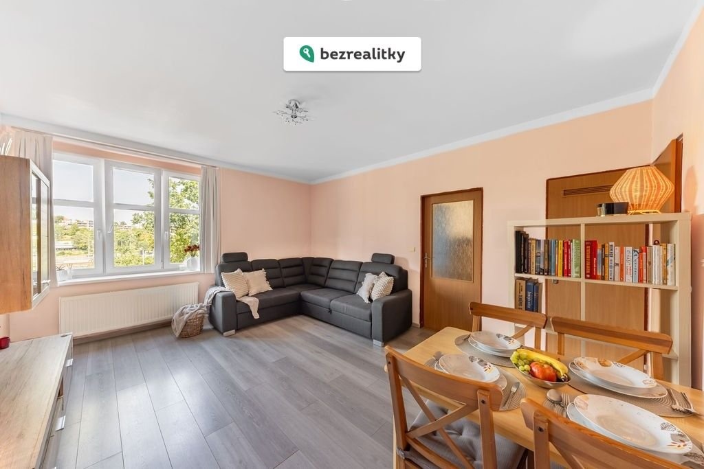 1758392945-gjsqpyewam-terezadvorak-namalovance-1