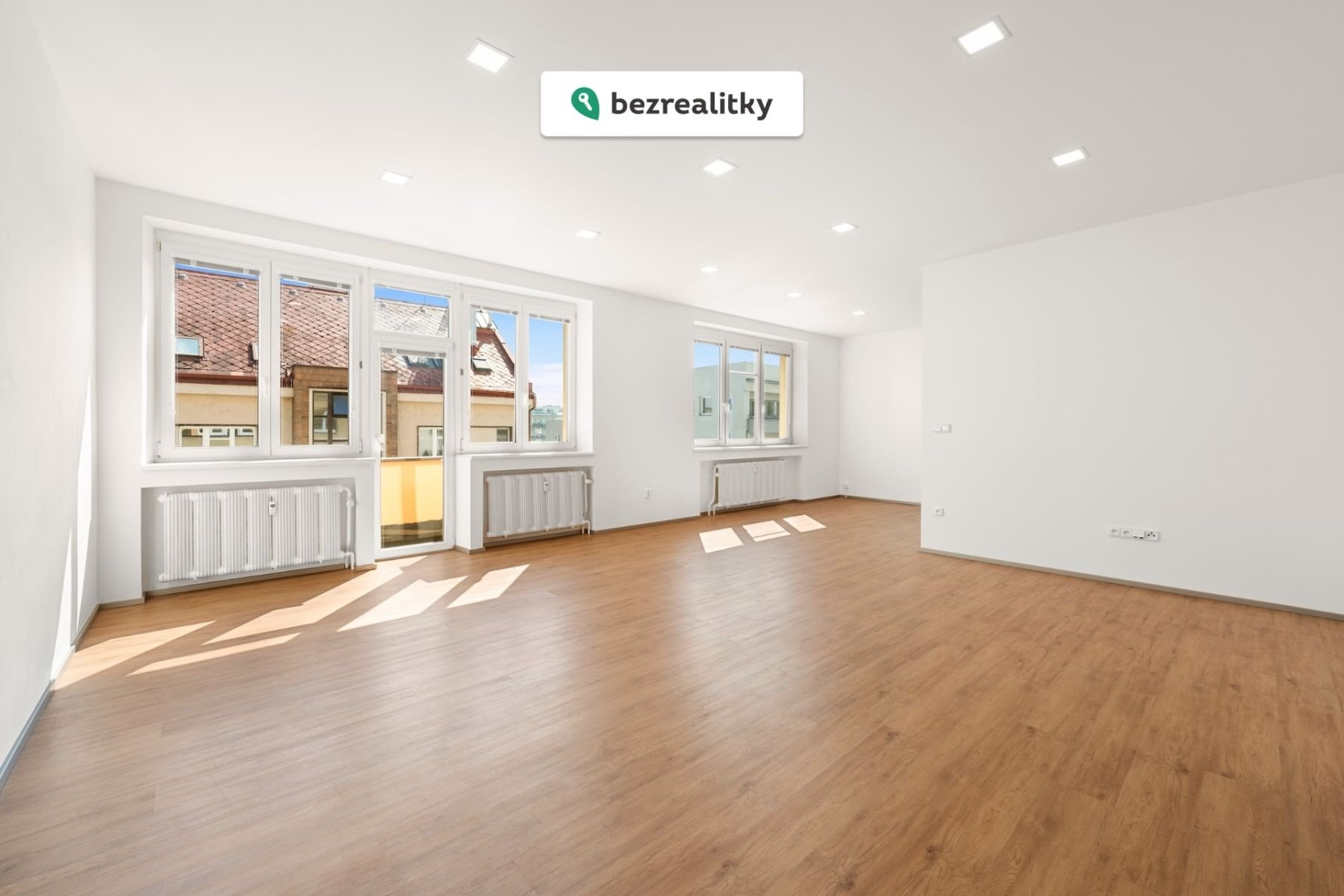 1758445461-iitriduqcx-dsc03156