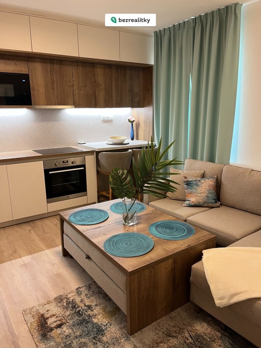 1759065828-suffjknupz-03