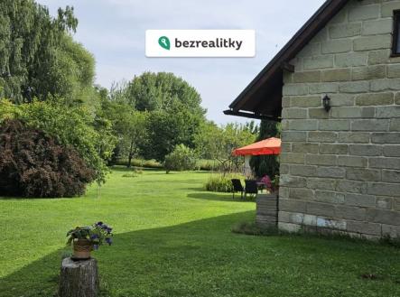 1759327165-qphjutwiuy-d84e0913-e537-45e0-8583-496393f1b456 | Prodej - dům/vila, 220 m²