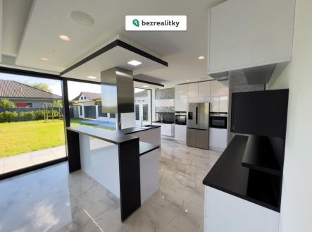 1759645439-gnzxxajeqa-img-1694 | Prodej - dům/vila, 280 m²