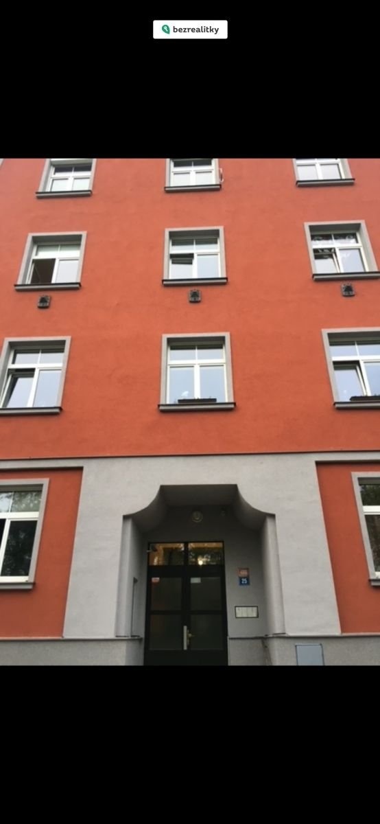 1760465122-bqcoyxyetb-1000086701