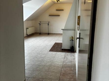 1760778530-yzcnelklhp-img-20251011-wa0010 | Prodej bytu, 4+1, 106 m²