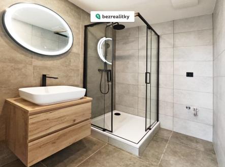 1760963504-rjvuoosooo-koupelna2 | Prodej bytu, 2+1, 62 m²