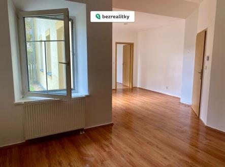 1760989007-xgzyazdxbf-4-hlavni-cc-81-pokoj-2 | Prodej bytu, 2+kk, 60 m²