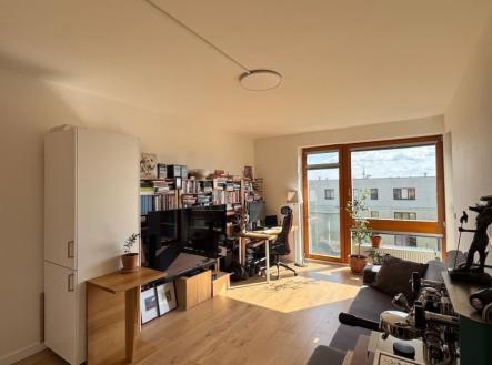 1761021292-axzrxqjkrq-2025-univerzitni-selling-3-of-17 | Prodej bytu, 2+kk, 50 m²