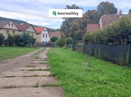 1761120974-krukahryjy-20250909-180153 | Prodej - pozemek pro bydlení, 706 m²