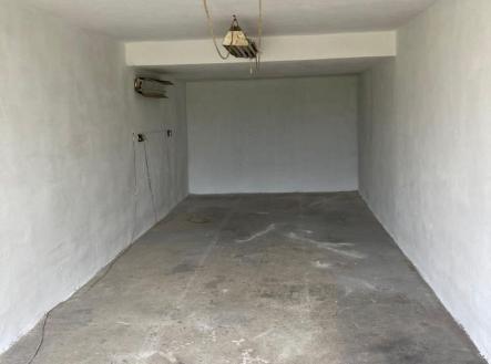 1761139854-tiyuxipaqn-garaz3 | Prodej - malý objekt/garáž