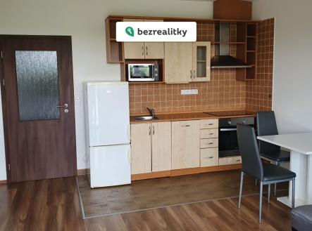 1761145654-ctjadsbipl-kuchyn22-20220531-133013 | Prodej bytu, 1+kk, 35 m²