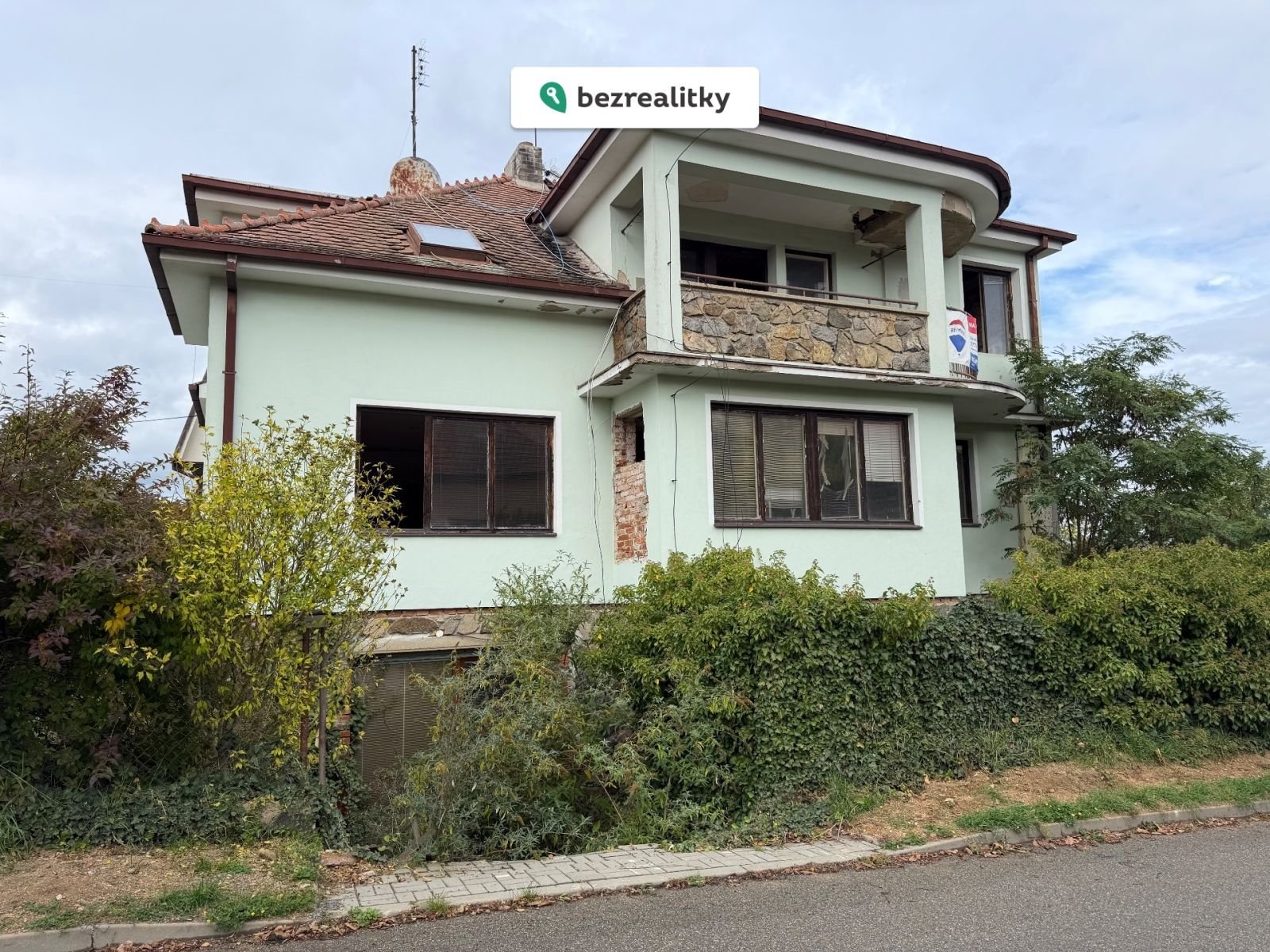 1761300364-tpclhwhozt-img-2450