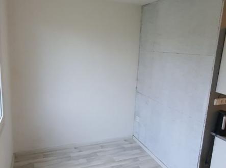 1760215587-zevlxayktp-incollage-20251011-205450699 | Prodej bytu, 2+1, 63 m²