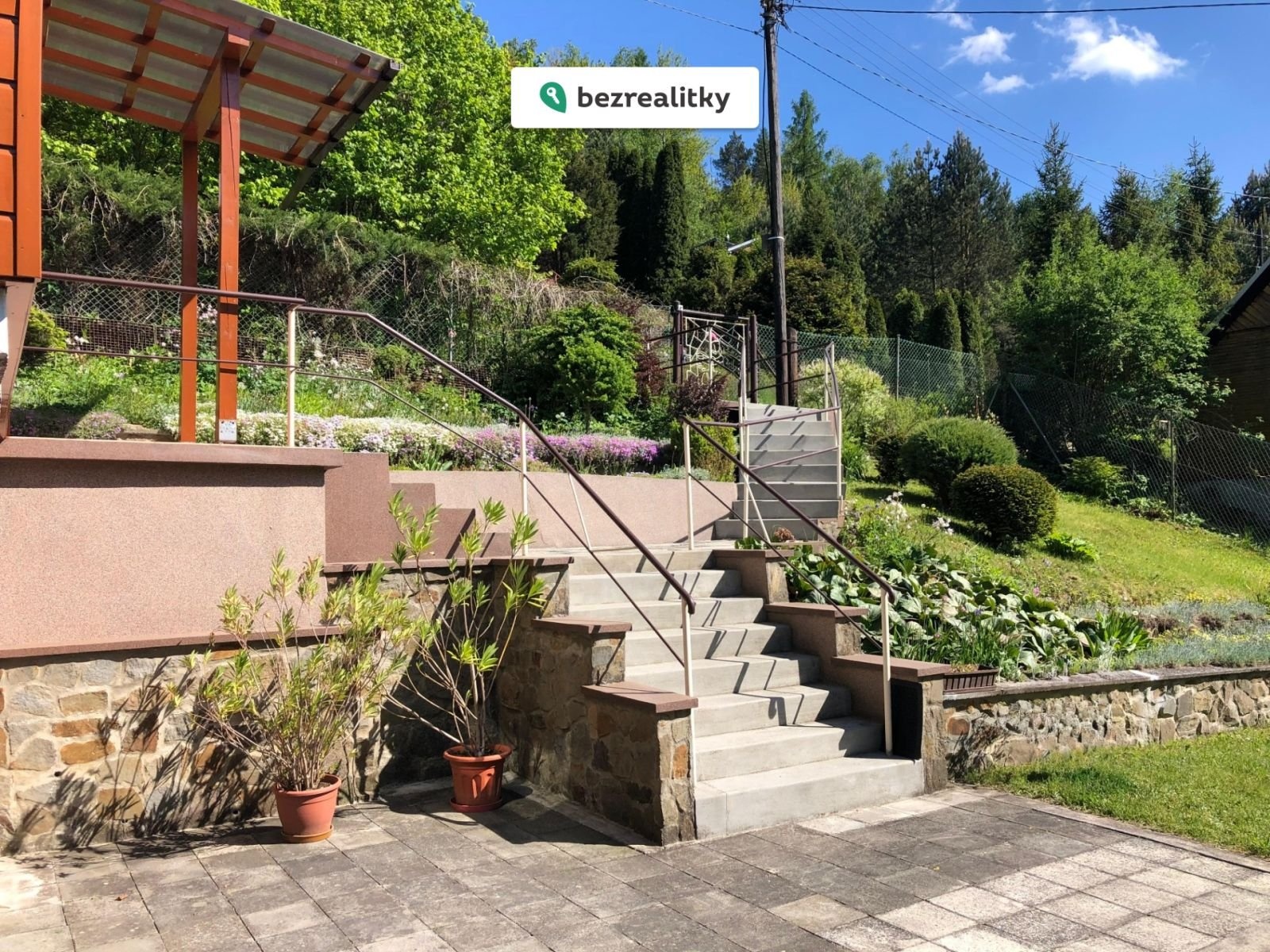 1761056839-vufaudiotq-photo-2025-10-04-14-35-23-5b2-5d