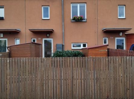 1761666619-vkougxtotd-02-pohled-ulice | Prodej - dům/vila, 109 m²