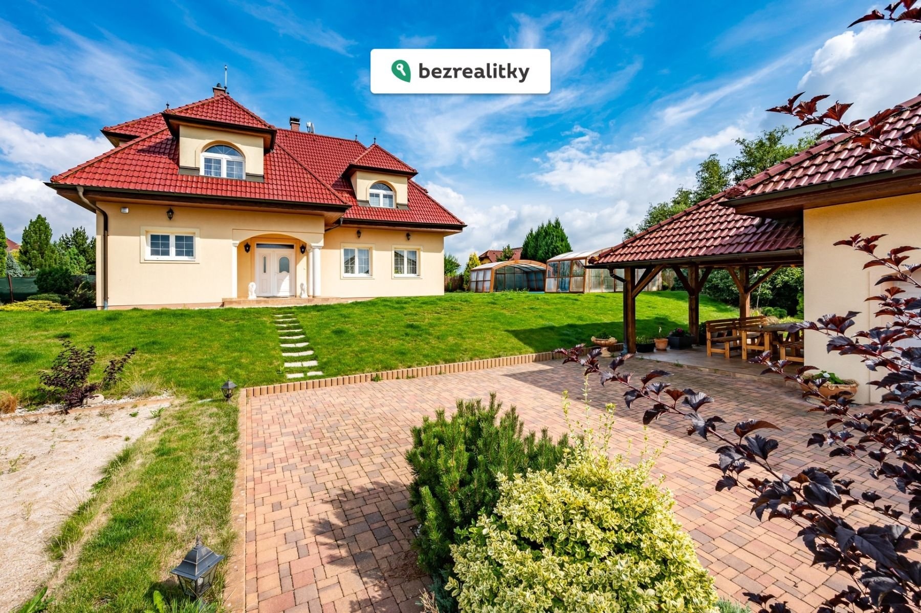 1761827596-jmloxghhlf-1