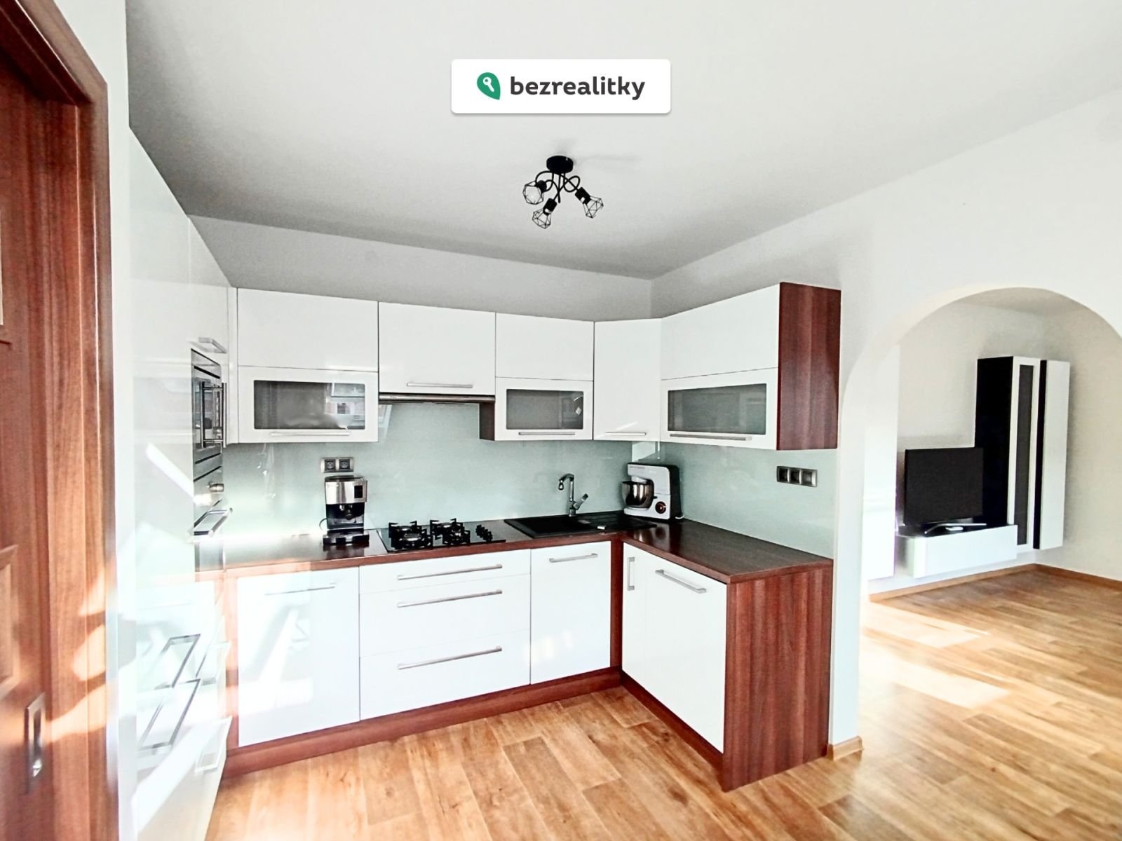 1762513906-eyriyyzzpp-kuchy-c5-88-3-8-1