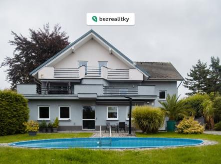 Prodej - dům/vila, 550 m²