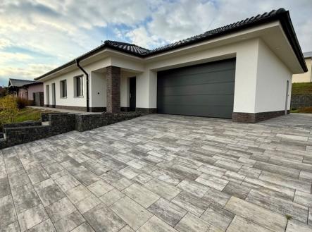 1762932592-bdmiyfodjc-tempimagegic1ds | Prodej - dům/vila, 180 m²