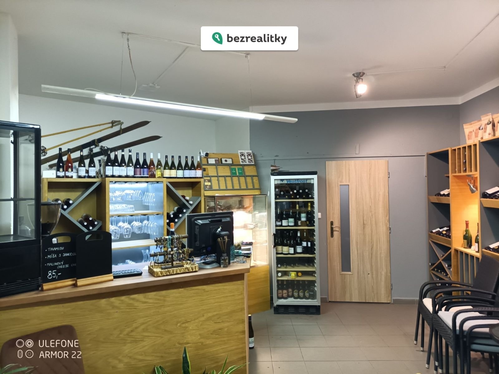 1763059779-lxeyhhfsjz-6-vinot-c3-a9ka