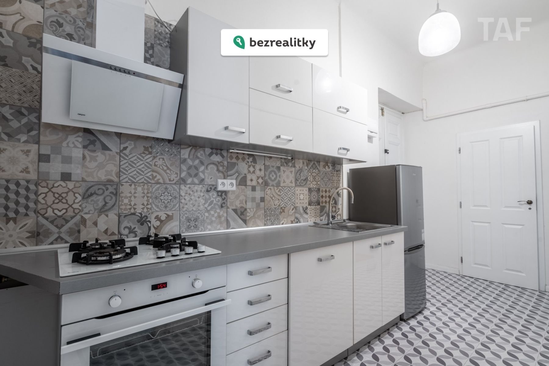 1763065362-ulivymjkak-luc-e2-80-93vm-e2-80-9319-12