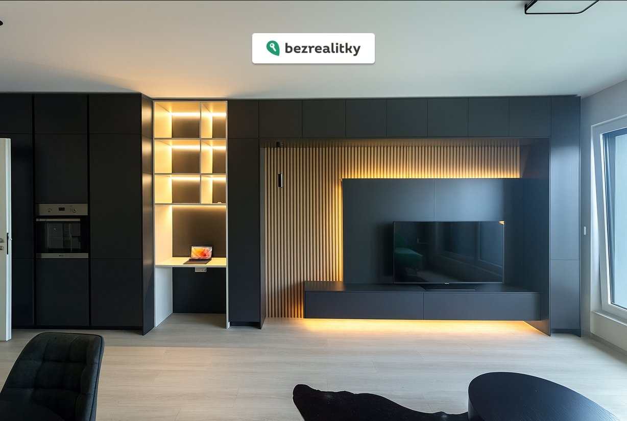 1763643044-yfyuxyazgi-st-c4-9bna-se-sv-c4-9btlem