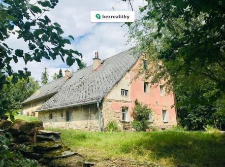 1762464433-cngrsqzacz-1-13-zadni-cast | Prodej - dům/vila, 220 m²