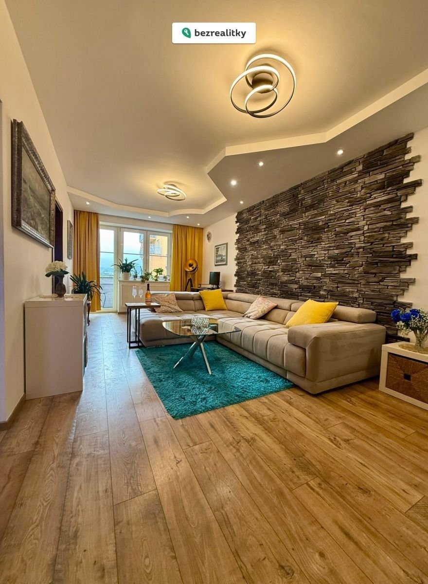 1763839655-ogtnnbsxua-img-0951