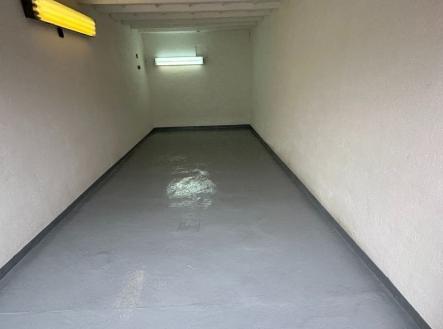 1762684078-yhukyjwezo-img-5884-2 | Prodej - malý objekt/garáž