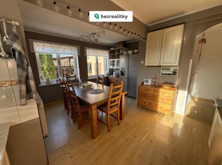 1764166473-yxseqlvbcp-img-8989 | Prodej - dům/vila, 303 m²