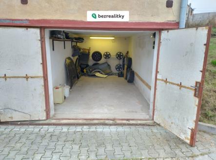 1764356604-vsrttsjvtu-img-20251121-145241294-hdr | Prodej - malý objekt/garáž