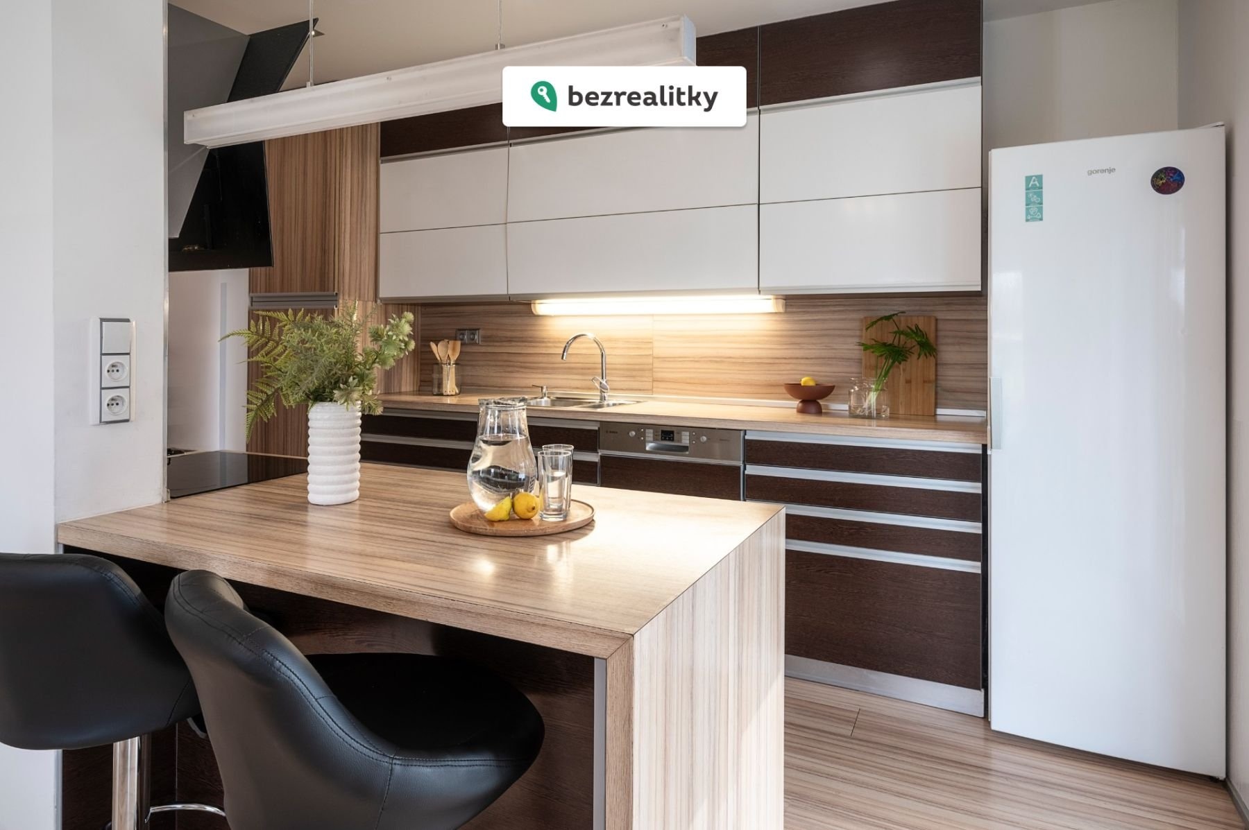 1764514462-eddifwjhgv-arch-foto-dum-recany-20-11-2025-07