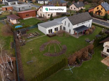 1764514443-ecqwlhvomr-arch-foto-dum-recany-20-11-2025-28 | Prodej - dům/vila, 266 m²