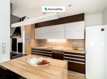 1765322038-bnsubrlhnp-foto-08 | Prodej - dům/vila, 266 m²