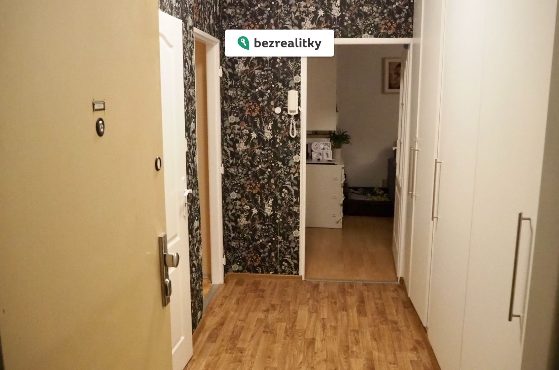 1764582461-lqrhqrusgz-1