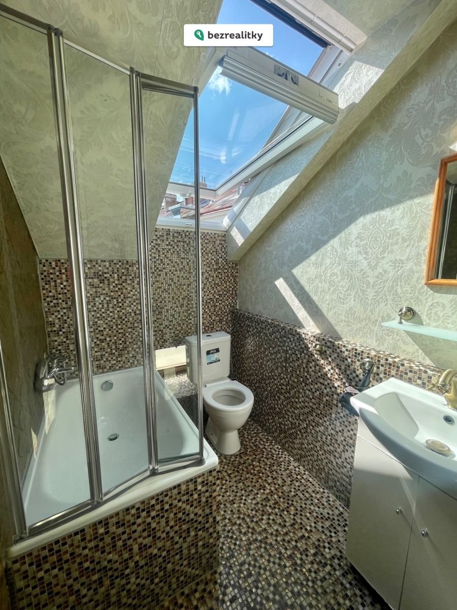 1764628177-ezhkflswnt-tempimageha2j8u