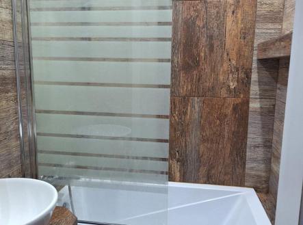 1764706400-vxbplhztua-koupelna | Prodej bytu, 3+kk, 54 m²