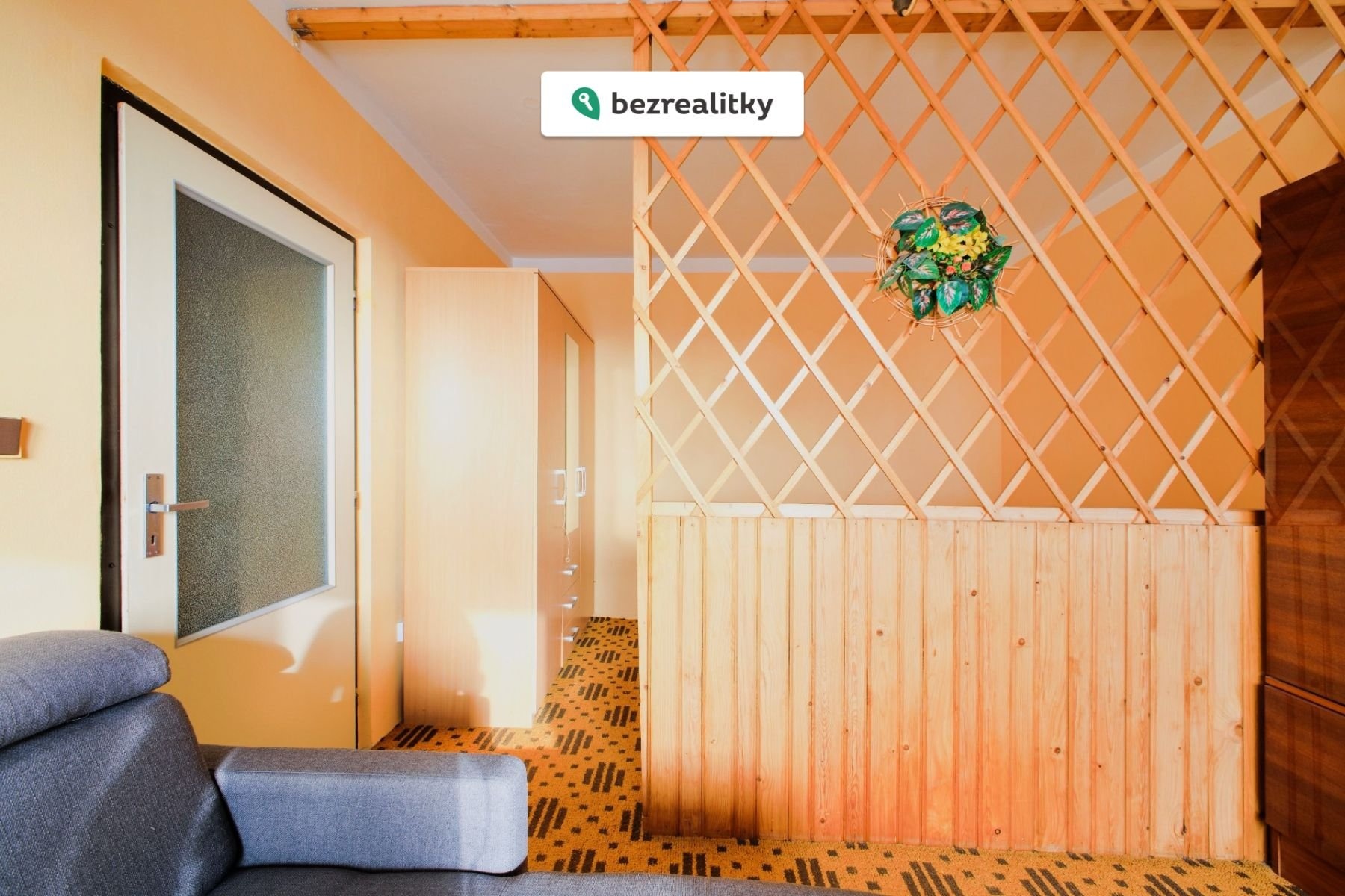 1764676209-iilxmgnozq-img-9408