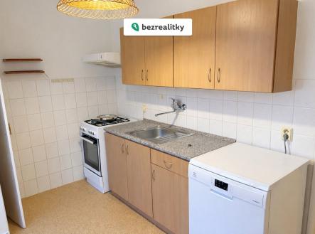 1768147620-ndjlxobopl-kuchyne-2-slunce | Prodej bytu, 3+1, 69 m²