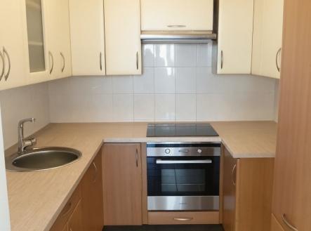 1765269522-invmownkek-file-0000000019a47243ba9ba92188de9422 | Prodej bytu, 2+kk, 45 m²