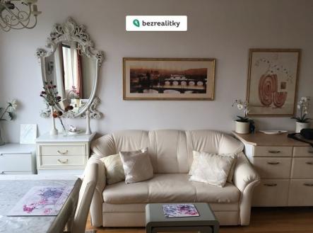 1764859873-nveplzcsbj-plami-21-wohnzimmer | Prodej bytu, 3+kk, 68 m²