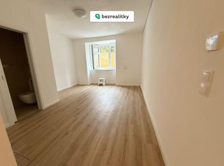 1765985226-ywkbdbqver-img-8360 | Prodej bytu, 6+kk, 49 m²
