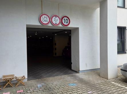 1762425115-wznjeveoga-20250726-105127 | Prodej - malý objekt/garáž