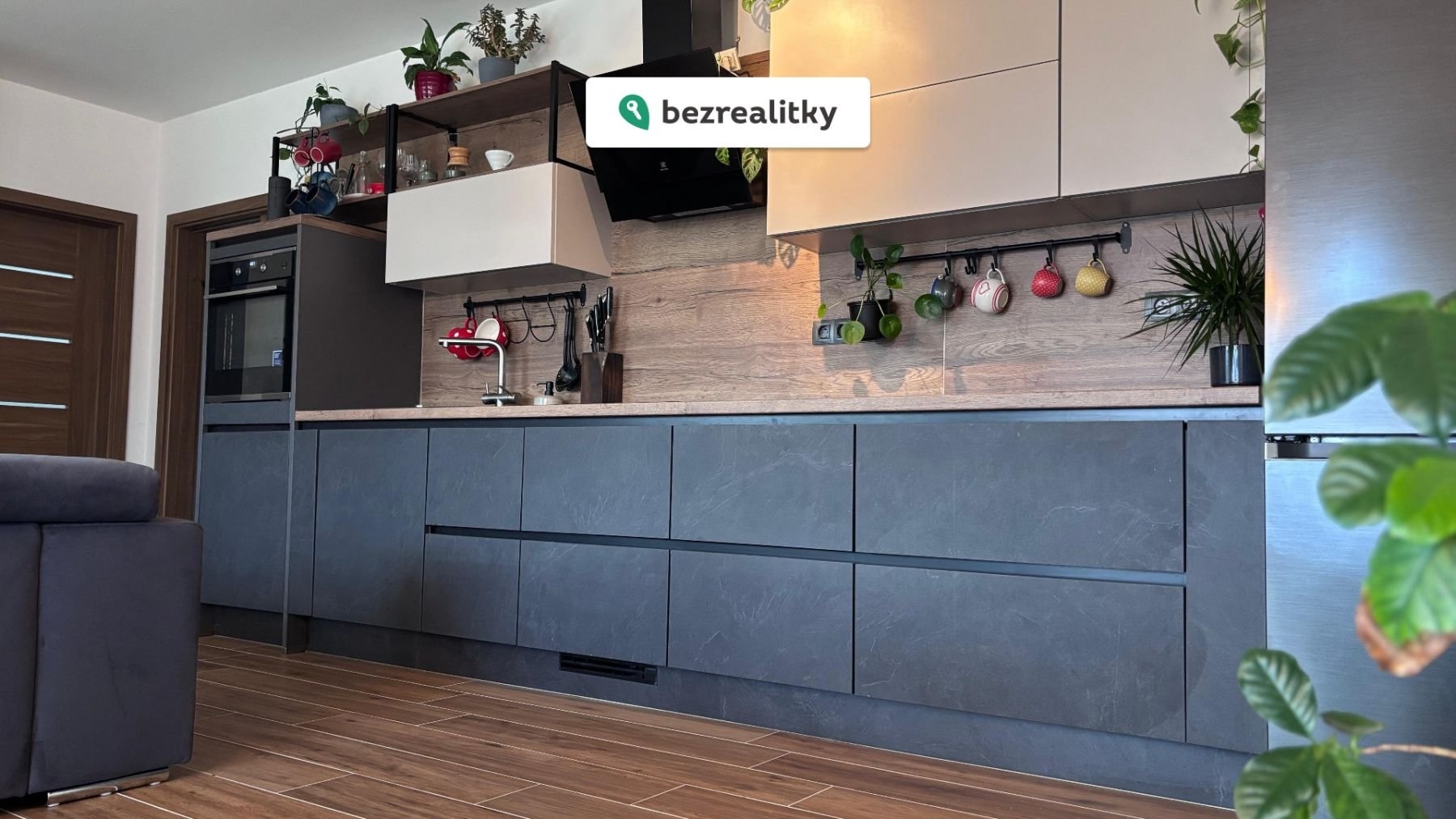 1765545595-siljzbfqjf-30c8d563-b5c1-4b1e-83aa-9d400ec5fb73