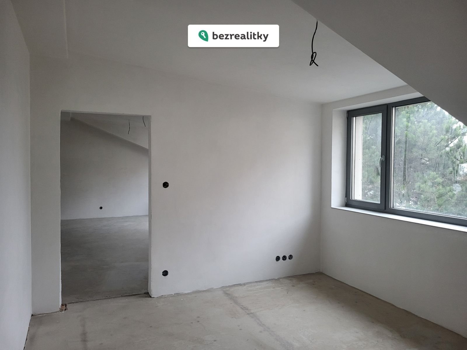 1765733073-erijluqzwr-20251214-144127