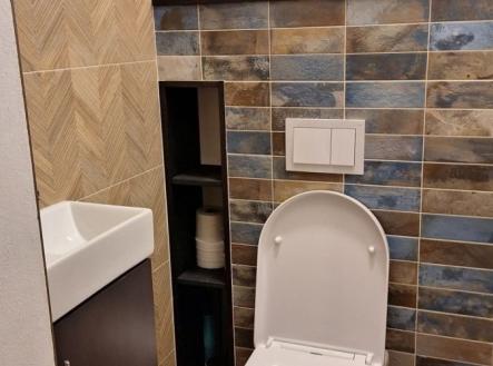 1765711451-lpgdqnpvls-wc-men-c5-a1-c3-ad | Prodej bytu, 4+1, 82 m²