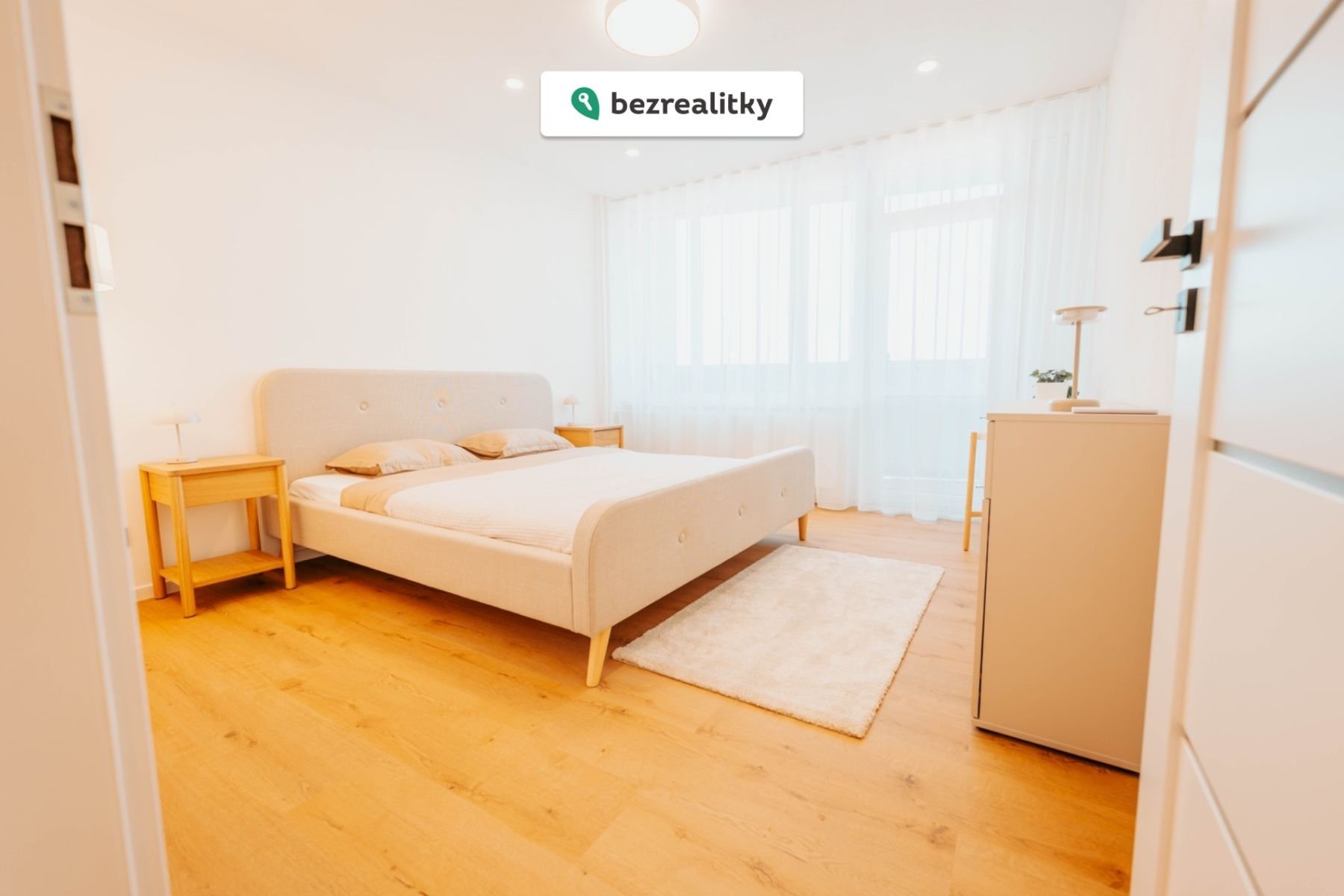 1765746772-rrzotamfcg-3